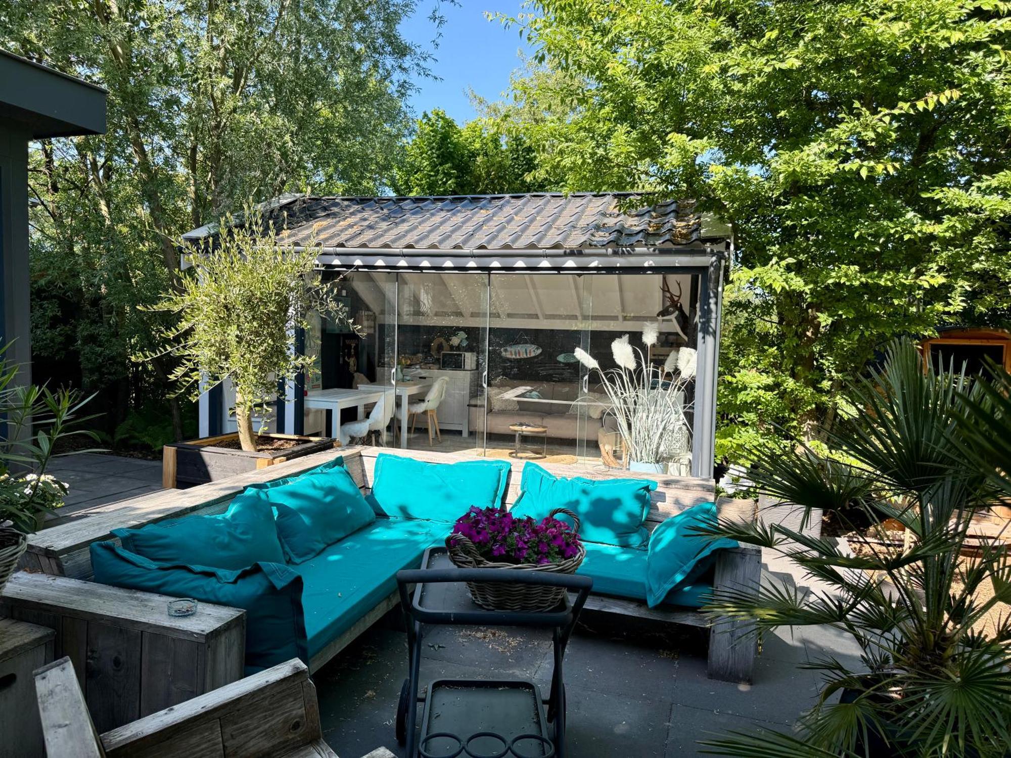 Casa Aan De Plas, B&B Met Sauna En Hottub Of Jacuzzi Nieuwkoop Exterior foto